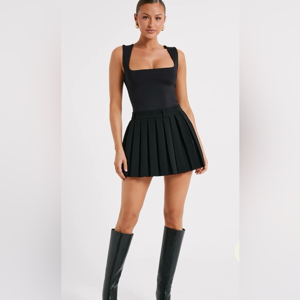 Meshki Pleated Black Mini Skirt